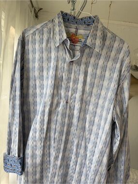 Robert Graham Light Blue and Gray Patterned Dress Shirt